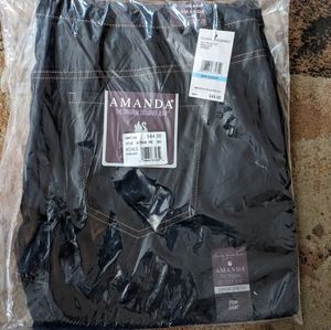 New with tags Gloria Vanderbilt Amanda jeans sz 20w short